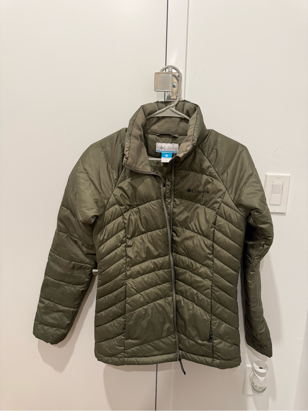Columbia Olive Green Puffer Jacket